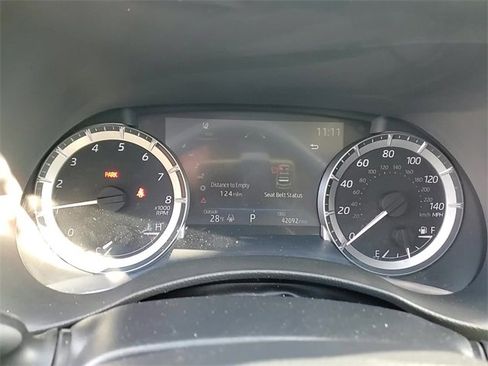 Certified 2023 Toyota Highlander XLE image 16