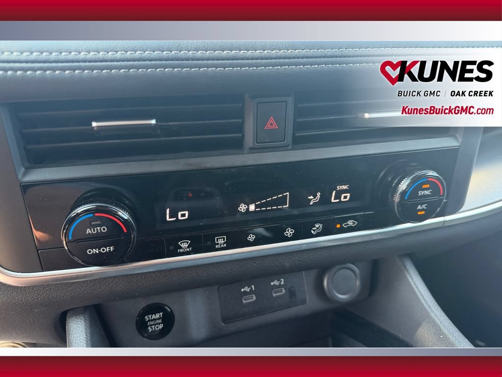 Used 2026 Nissan Rogue SV AWD/4WD image 28