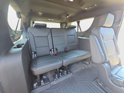 Used 2021 GMC Yukon XL Denali AWD/4WD image 19
