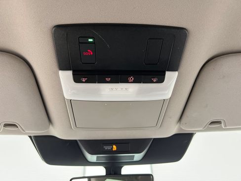 Used 2025 Nissan Pathfinder SL FWD image 72