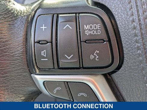 Used 2020 Toyota Sienna XLE w/ XLE Navigation Package FWD image 14