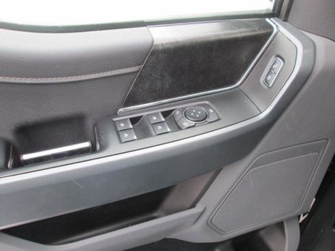 Used 2022 Ford F150 XLT w/ Equipment Group 302A High image 19