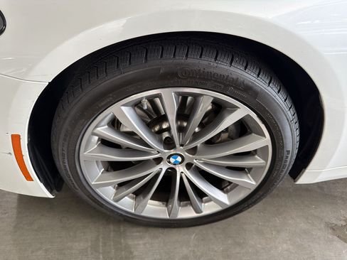 Certified 2023 BMW 530i w/ Premium Package RWD image 9