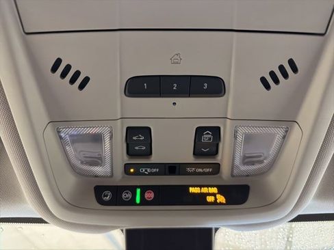 Certified 2024 GMC Terrain Denali w/ Black Diamond Edition image 31