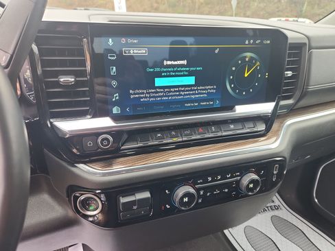 Used 2025 Chevrolet Silverado 1500 LT image 31