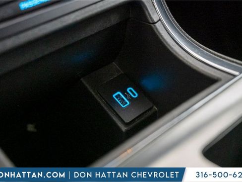 Used 2022 Ford Edge Titanium image 12