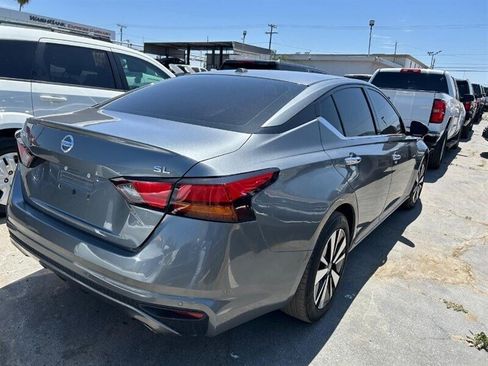 Used 2020 Nissan Altima 2.5 SL FWD image 7