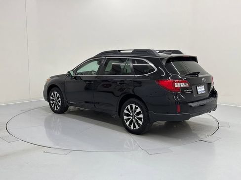 Used 2017 Subaru Outback 3.6R Limited image 4