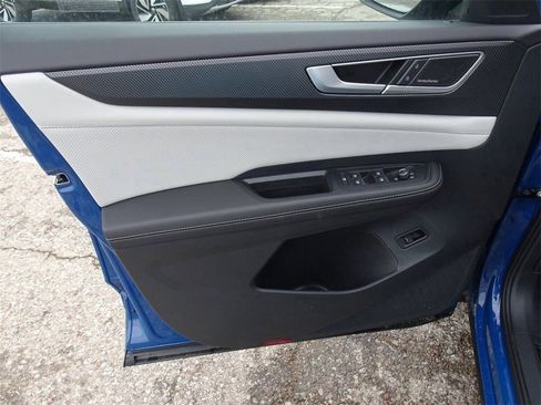 New 2025 Volkswagen Atlas Cross Sport SEL Premium R-Line image 9