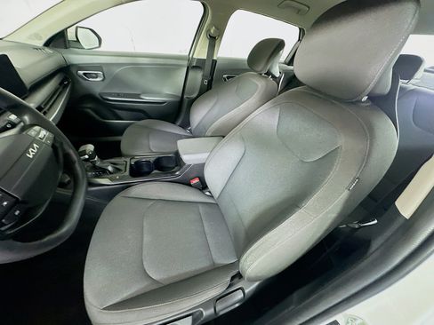 Used 2025 Kia K4 FWD image 13