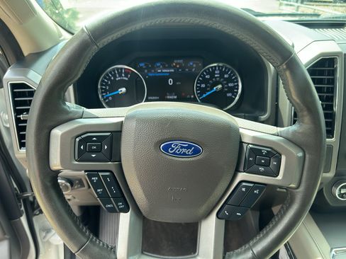 Used 2021 Ford Expedition XLT AWD/4WD image 28