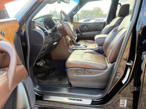 Used 2017 INFINITI QX80 Limited w/ All Season Package image 27