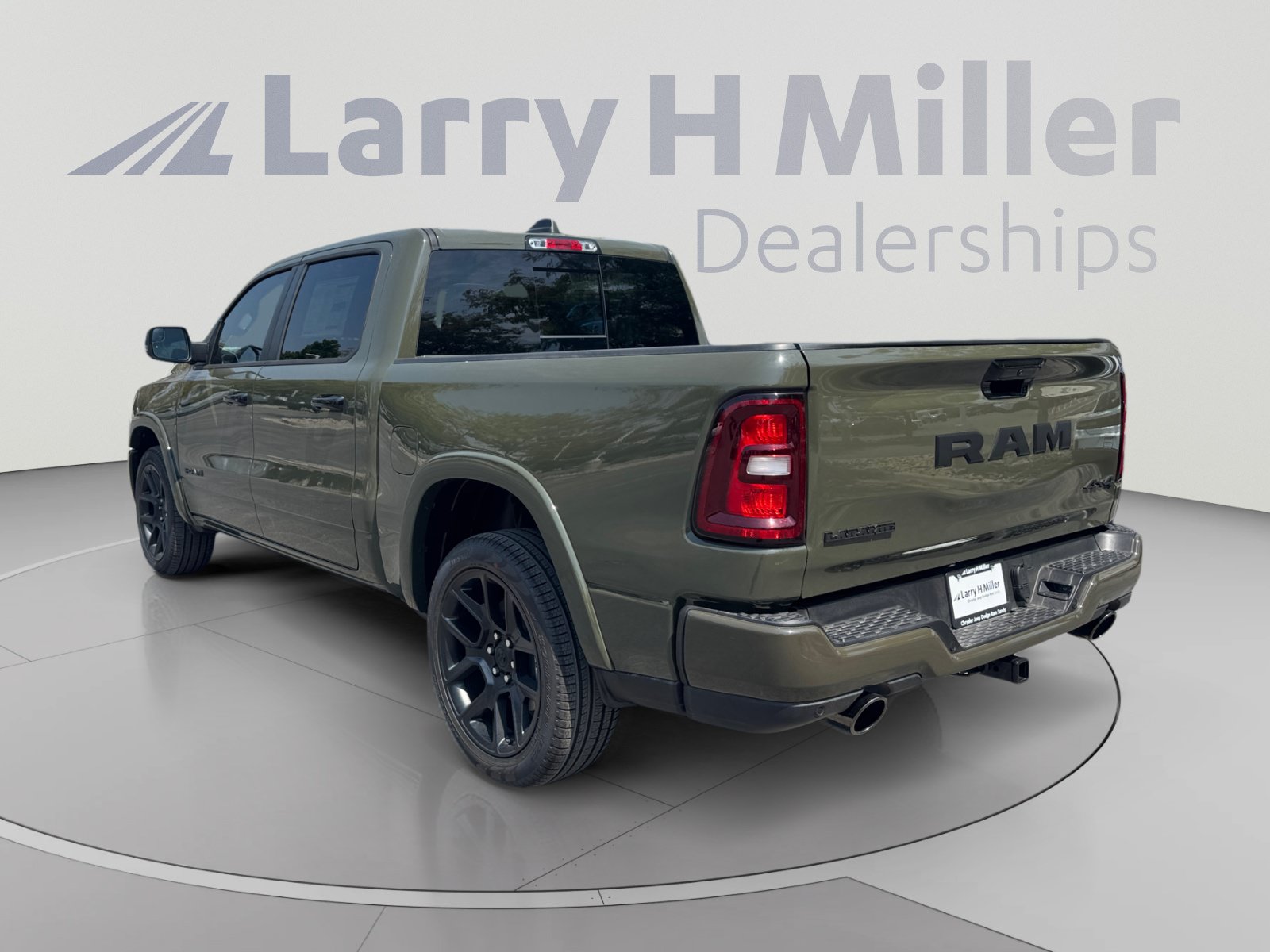 New 2026 RAM 1500 Laramie w/ Night Edition AWD/4WD image 3