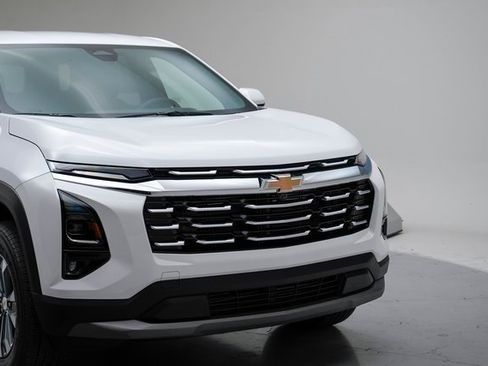 New 2026 Chevrolet Equinox LT w/ Convenience Package II image 13