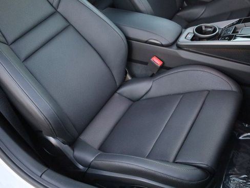 Used 2025 Porsche 911 Carrera image 46