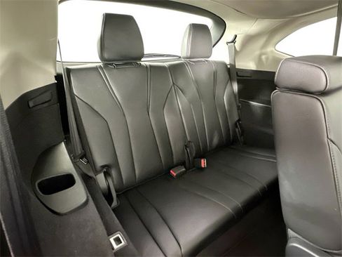 Used 2023 Acura MDX SH-AWD image 26