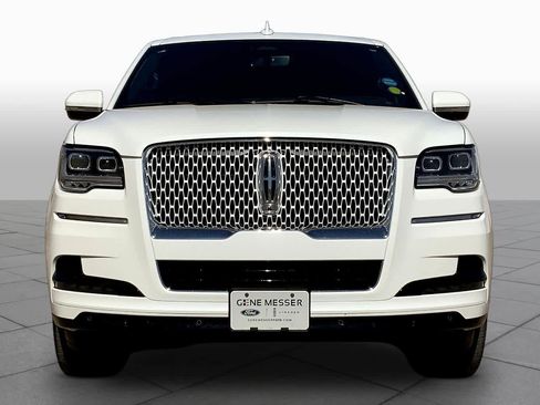 Certified 2024 Lincoln Navigator Reserve AWD/4WD image 4