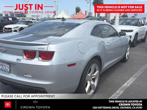 Used 2011 Chevrolet Camaro SS w/ Black Stripe Package RWD image 4