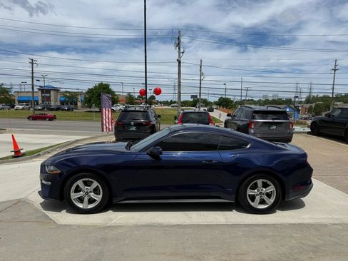 Used 2020 Ford Mustang Coupe RWD image 7