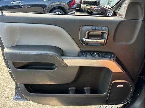 Used 2018 Chevrolet Silverado 1500 LTZ Z71 w/ Centennial Edition AWD/4WD image 23