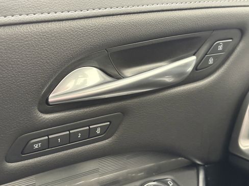 Certified 2025 Cadillac XT4 Premium Luxury image 30