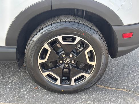 Used 2021 Ford Bronco Sport Outer Banks AWD/4WD image 13