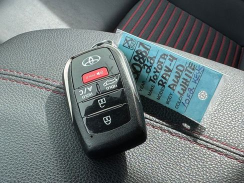 Used 2022 Toyota RAV4 XSE w/ Weather Package image 39