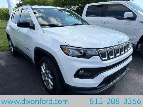 Used 2022 Jeep Compass Latitude AWD/4WD image 8