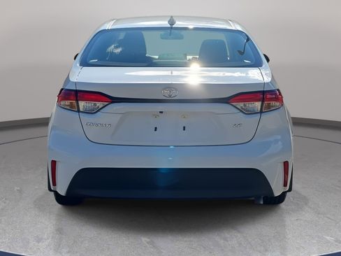 Used 2026 Toyota Corolla LE image 6