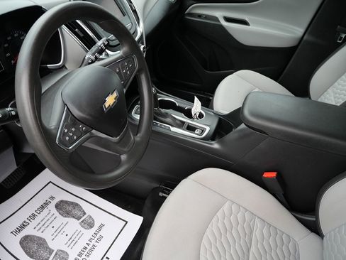Used 2021 Chevrolet Equinox LS AWD/4WD image 12