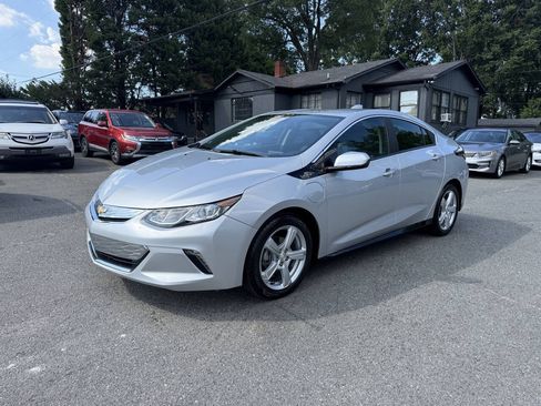 Used 2018 Chevrolet Volt LT w/ LT Driver Confidence Package FWD image 2