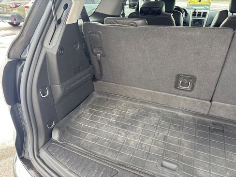 Used 2012 GMC Acadia SLT image 11