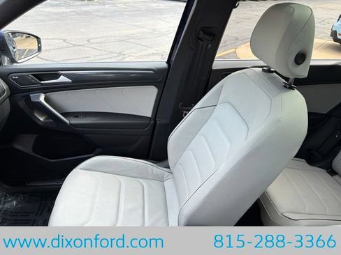 Used 2021 Volkswagen Tiguan SEL Premium R-Line AWD/4WD image 22