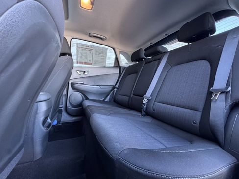 Used 2023 Hyundai Kona SEL w/ Convenience Package image 14