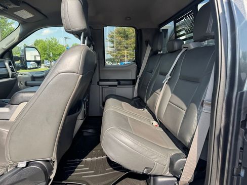 Used 2019 Ford F350 XLT w/ XLT Premium Package AWD/4WD image 25