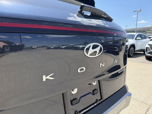 New 2026 Hyundai Kona SEL Premium AWD/4WD image 8
