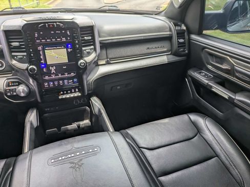 Used 2019 RAM 1500 Limited w/ Body Color Bumper Group AWD/4WD image 17