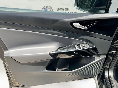 Used 2022 Volkswagen ID.4 Pro RWD image 16