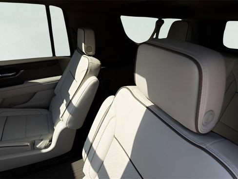 New 2026 GMC Yukon XL Denali w/ Denali Reserve Package image 24