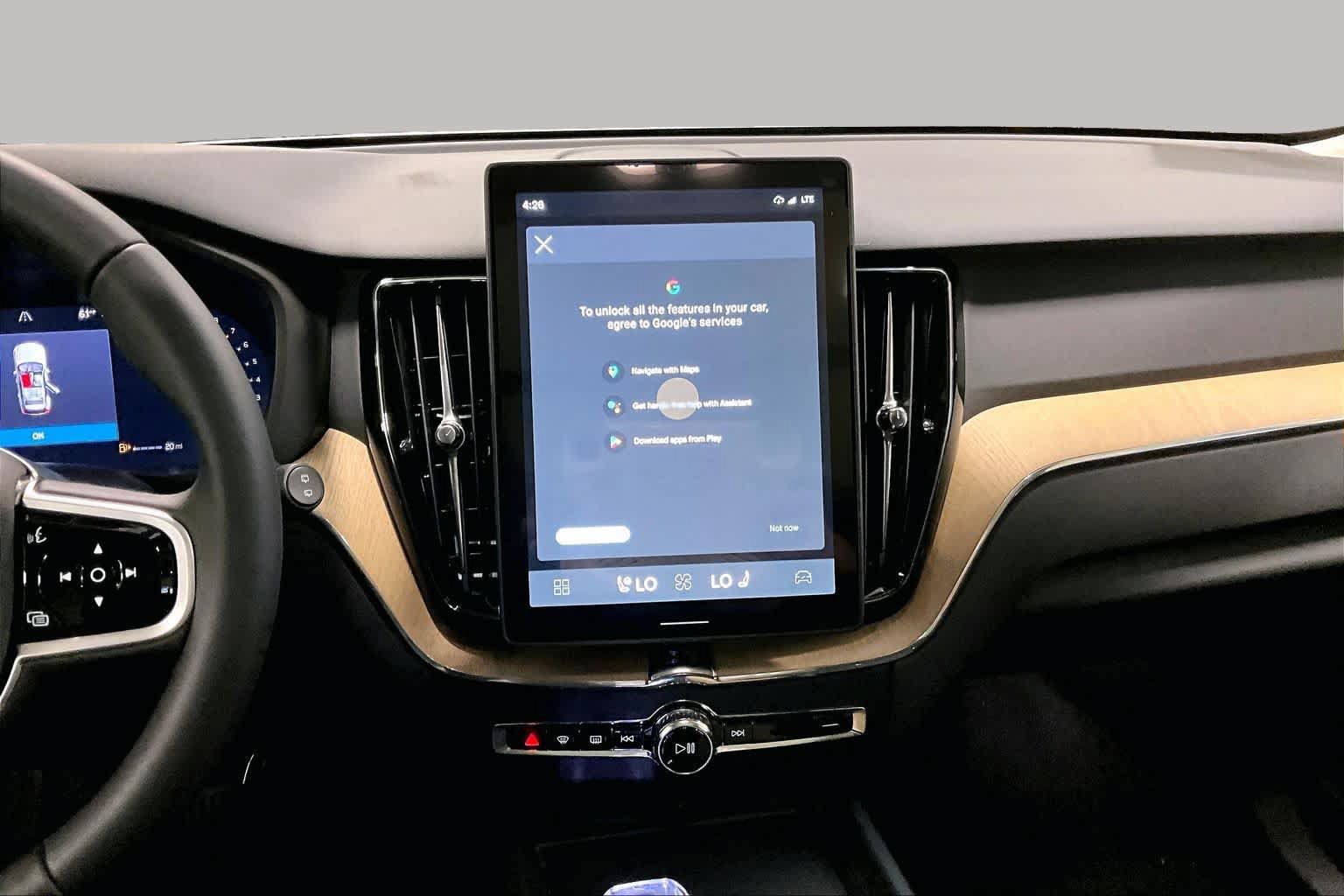 New 2026 Volvo XC60 B5 Plus w/ Protection Package Premier AWD/4WD image 8