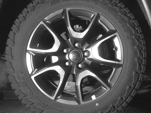 Used 2025 Jeep Compass Trailhawk AWD/4WD image 15