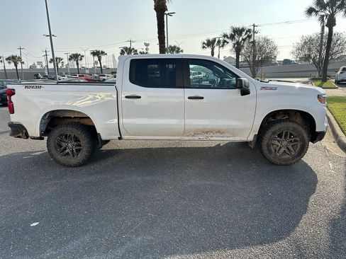 Used 2022 Chevrolet Silverado 1500 Custom Trail Boss w/ LPO, Dark Essentials Package image 7