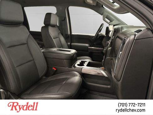Used 2022 Chevrolet Silverado 2500 LTZ w/ LTZ Premium Package AWD/4WD image 16