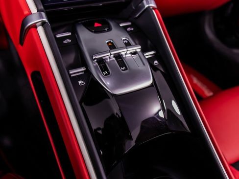 Certified 2024 Ferrari Roma Spider image 5