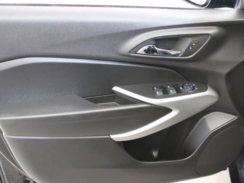 Used 2024 Chevrolet Trax RS w/ Driver Confidence Package image 22