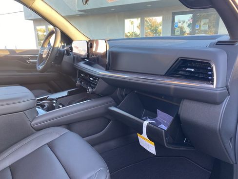 New 2026 Chevrolet Tahoe LT image 27