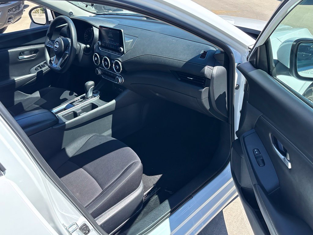 Used 2024 Nissan Sentra SV FWD image 23