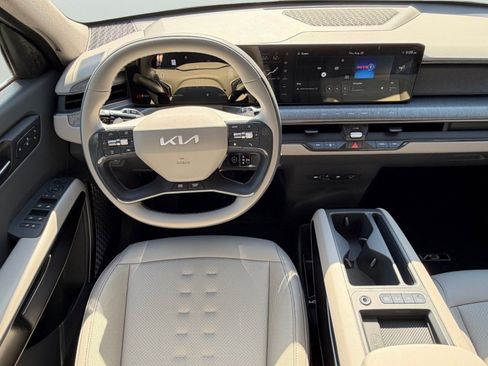 Certified 2026 Kia EV9 Wind AWD/4WD image 20