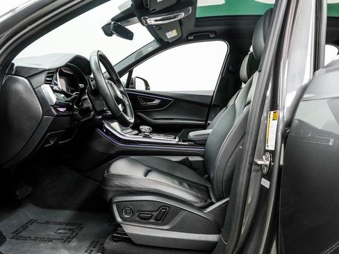 Used 2025 Audi Q7 3.0T Premium Plus AWD/4WD image 38