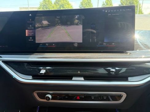 Used 2023 BMW X7 xDrive40i w/ M Sport Package AWD/4WD image 28